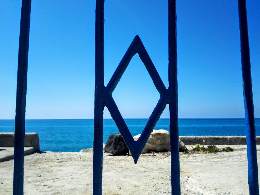 מסינה La Casa A Mare B&B מראה חיצוני תמונה